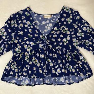 Altar’d State — Flowy Cropped Blouse